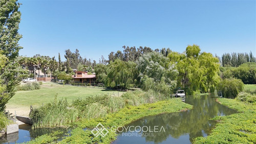 Casa En Venta De 3 Dorm. En Las Cabras