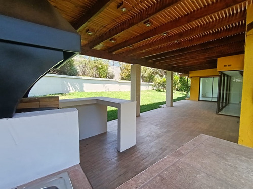Condominio Los Ciruelos / Los Fresnos