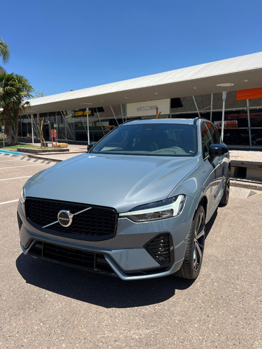 Volvo XC60 ULTIMATE DARK T8