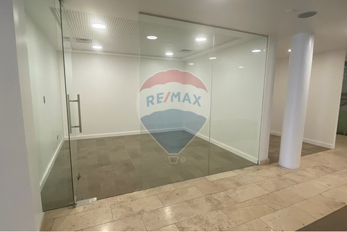 Local Comercial Excelente Ubicación En Av Brasil
