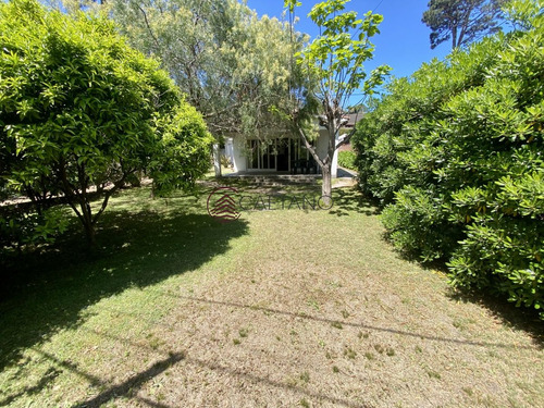 Imagen 21 de 27 de Venta Casa 2 Dormitorios Más Dependencia Playa Mansa Punta Del Este