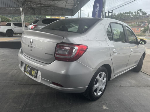Renault Logan 1.6 8V 4p