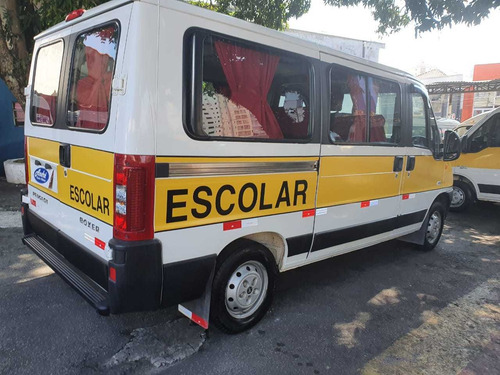 Imagem 6 de 15 de Peugeot Boxer Minibus 2015 16 Lugares T Baixo Completa