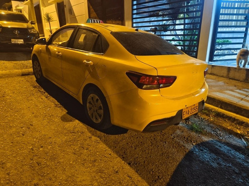 Imagen 2 de 4 de Kia Rio Sedan Auto Sedan