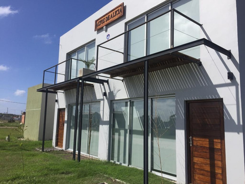 Hermoso Duplex A Estrenar 3amb. A La Calle Con Cochera A 2 Cuadras Del Mar - Camet Norte