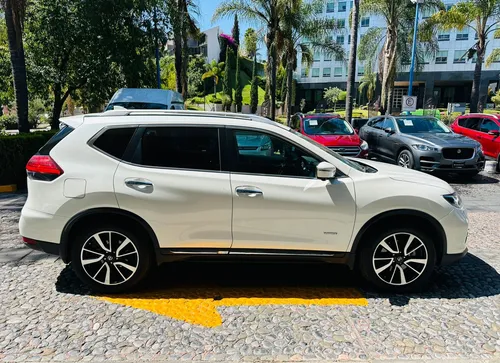 Nissan X-Trail 2.5 Exclusive HEV 2 Filas Cvt