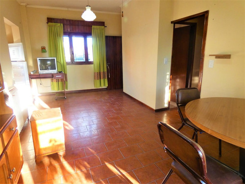 Imagen 21 de 30 de Venta En Block: Galpón + Dos Departamentos + Dos Locales