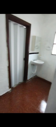 Casa En Venta - 2 Dormitorios 1 Baño - 200mts2 - Florencio Varela