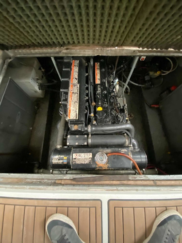Imagen 6 de 13 de Barco Crucero Custon Special Diesel Mercruiser Web Marine