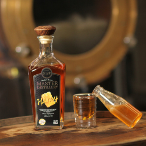 Combo: Compre Os Licores Honey E Fire. De Brinde Vodka 60ml.