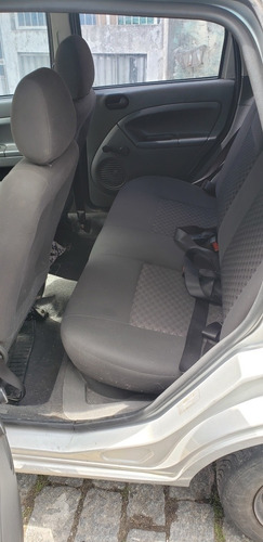 Imagem 6 de 8 de Ford Fiesta 2005 1.0 Street 5p