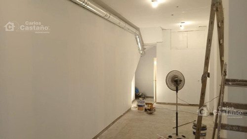 Exc. Local Comercial Con Baño Sótano A Mts. De Av. Monroe Y A 2/c Av. Cabildo