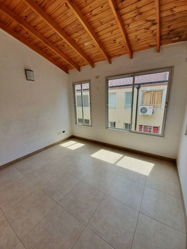 Imagen 5 de 8 de Gran Oportunidad Hermoso 2 Ambientes En Monte Grande