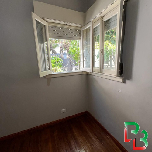 Alquiler Bernal Casa Dos Dormitorios Con Garaje Y Terraza