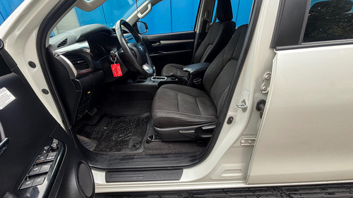 Toyota Hilux Srv 4x4 Automática