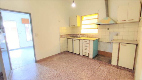 Imagen 7 de 17 de Casa En Venta En Jose Leon Suarez
