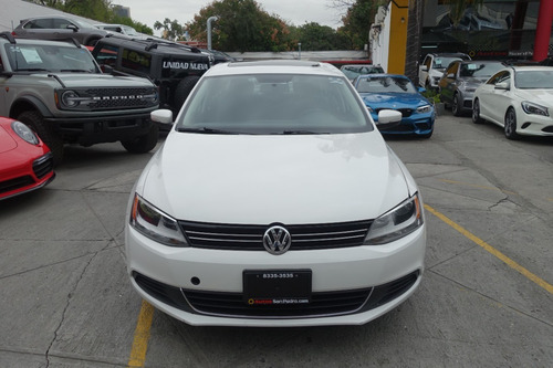 Imagen 1 de 14 de Volkswagen Jetta Style 2013