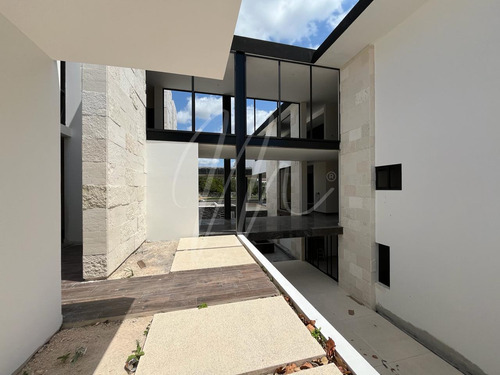 Casa En Casa En Venta En Cancun, Lagos Del Sol