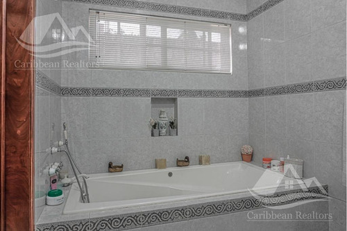 Casa En Venta En Campestre Cancun Ksa0719