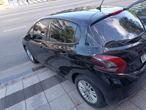 Peugeot 208 1.6 Allure