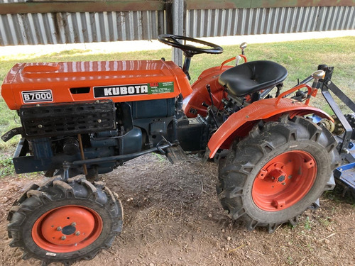 Kubota B 7000