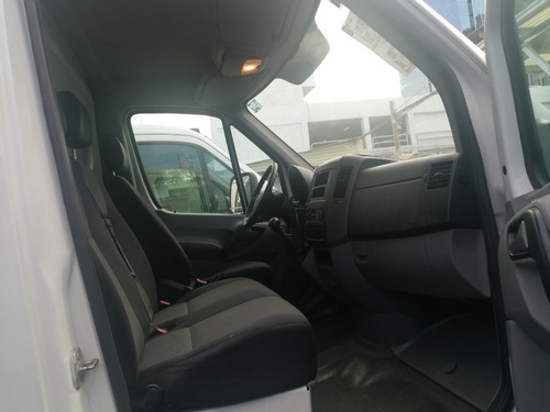 Imagen 10 de 11 de Vw Crafter Chasis Cabina 5 Toneladas Con Caja Std. 2017