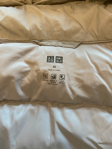 Imagen 3 de 4 de Campera Uniqlo Mujer Gris Talle Xs