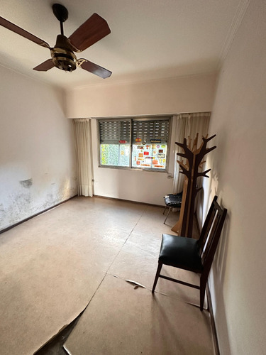 Casa En Venta De 4 Ambientes Mas Local