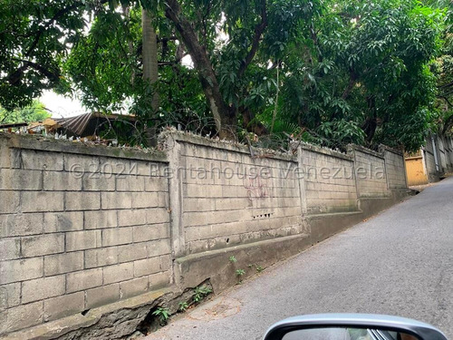 Terreno En Venta Los Chorros