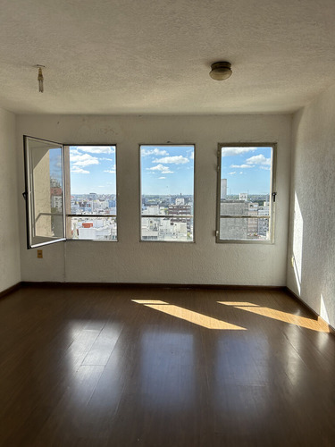 Venta 1 Dormitorio Con Muy Buena Luz. Mercedes Y Ejido