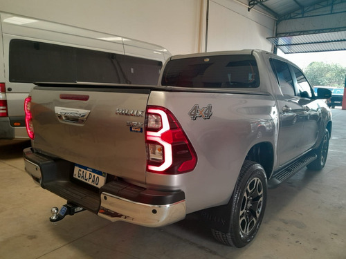 Toyota Hilux 2.8 Tdi Srx Cab. Dupla 4x4 Aut. 4p