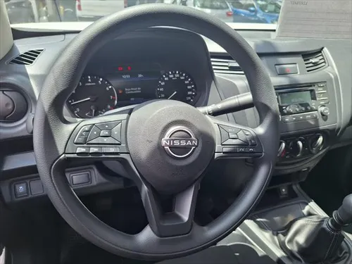 Nissan Frontier 2.5 Le Mt