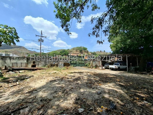 Excelente Oportunidad De Inversion Lote De Terreno En Venta Comercial Y Residencial Cercano A Comercios Via Principal A Pie De Calle Con Dos Locales Comerciales Y Casa De Habitacion Listo Para Ti.