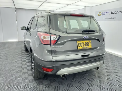 Ford Escape 2.0 Titanium 245 hp