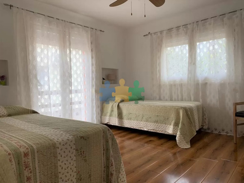 Casa En La Península De Punta Del Este En Venta - Seis Dormitorios Y Piscina - Ref : Eqp3144
