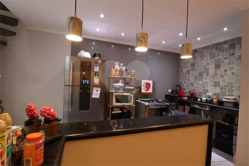 Casa Térrea Reformada Com 2 Quartos Sem Garagem - 353-im458902