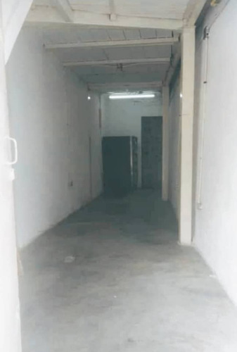 Alquiler Local Comercial 36 M2 El Pedregal Caracas - Cortiz