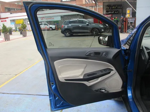 Ford Ecosport TITANIUM 4X2 2000CC AT AA