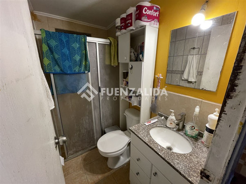 Casa En Venta De 6 Dorm. En Maipú