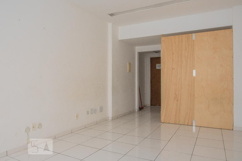 Apartamento Para Aluguel - Centro, 1 Quarto, 30 - 893040063
