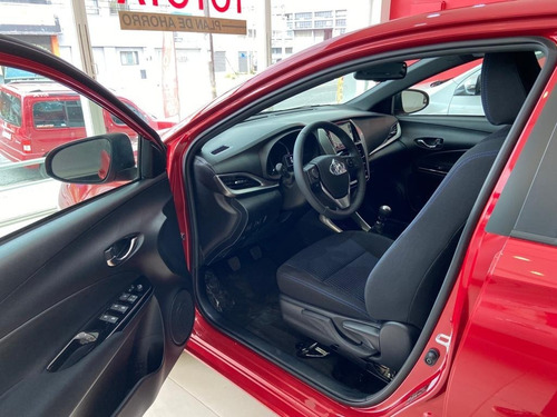 Imagen 19 de 19 de Toyota Yaris 5p Xls 6mt My 2022 Reserva De Cupo Mr