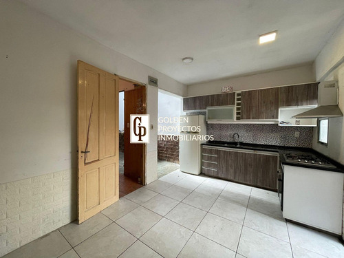 Casa Padrón Único En Venta De Dos Dormitorios En Palermo