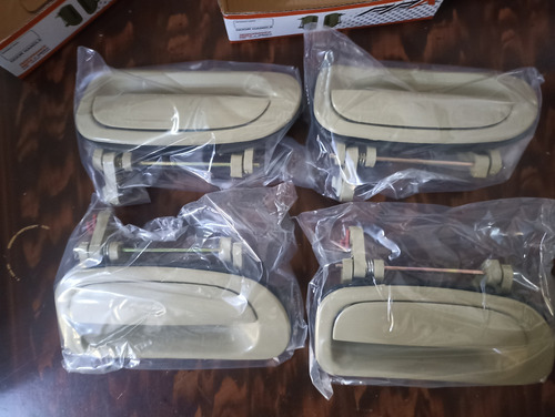 Manilla Externa Para Daewoo Cielo Izquierda Y Derecha