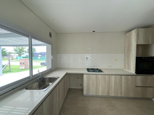 Imagen 10 de 26 de Casa En Venta - Alquiler En San Matias Escobar C/ Pileta