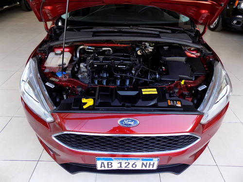 Ford Focus III 1.6 Sedan S