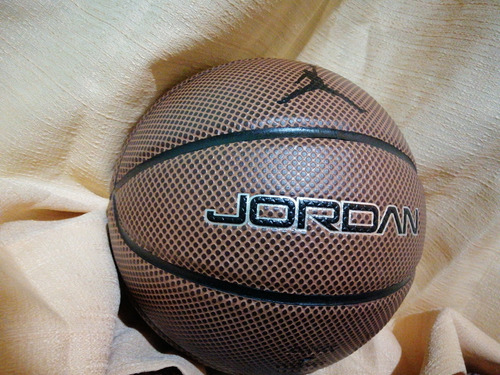 Balon #7 Nike Jordan Legacy 8p De Basketball 
