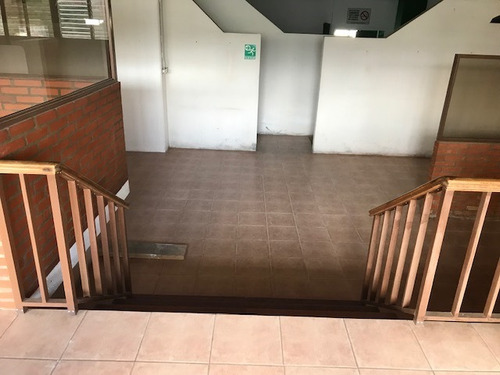 Imagen 8 de 15 de Alquilamos Planta Industrial Urb. Guaicay 505 M2