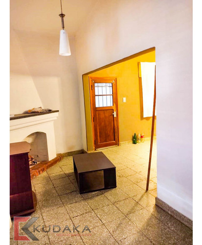 ¡increíble Oportunidad! Propiedad De 3 Dormitorios + Departamento Independiente En Parque Capital. Apto Credito