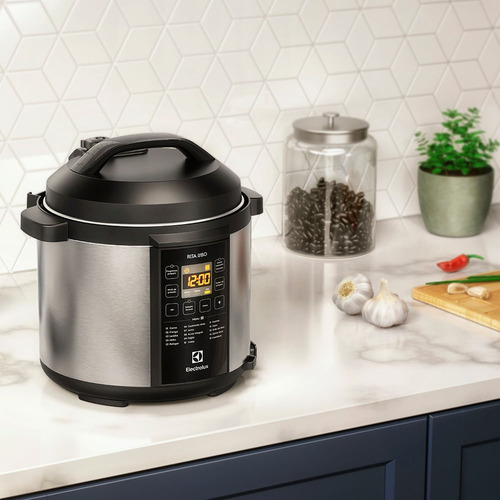 Panela De Pressão Elétrica Electrolux Digital 6l Pcc20 Inox Preto/inox 50 Hz/60 Hz