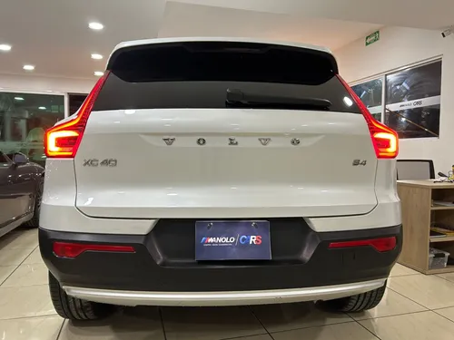 Volvo Xc40 B4 Mild Hybrid Ultimate 2023